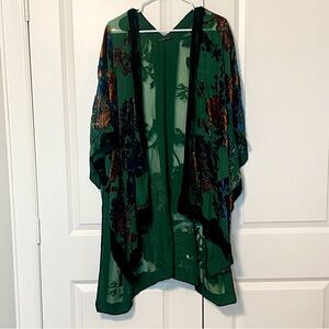 Do Everything in Love Emerald Floral Wrap Kimono